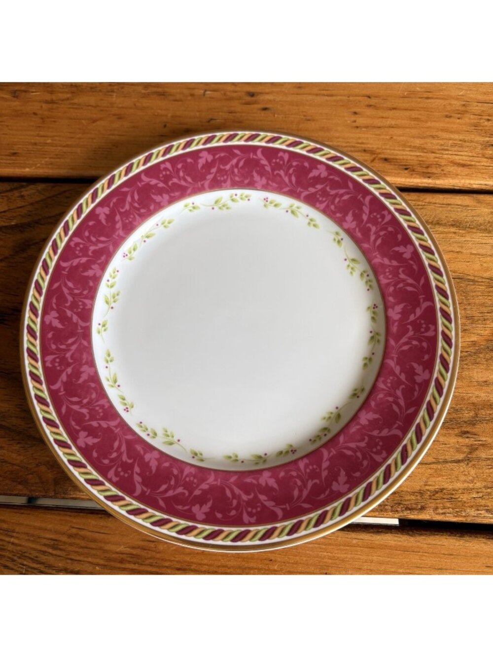 Royal Albert Seasons of Colour "Old Country Roses" - 2001 - Salad Plate 8.25”
